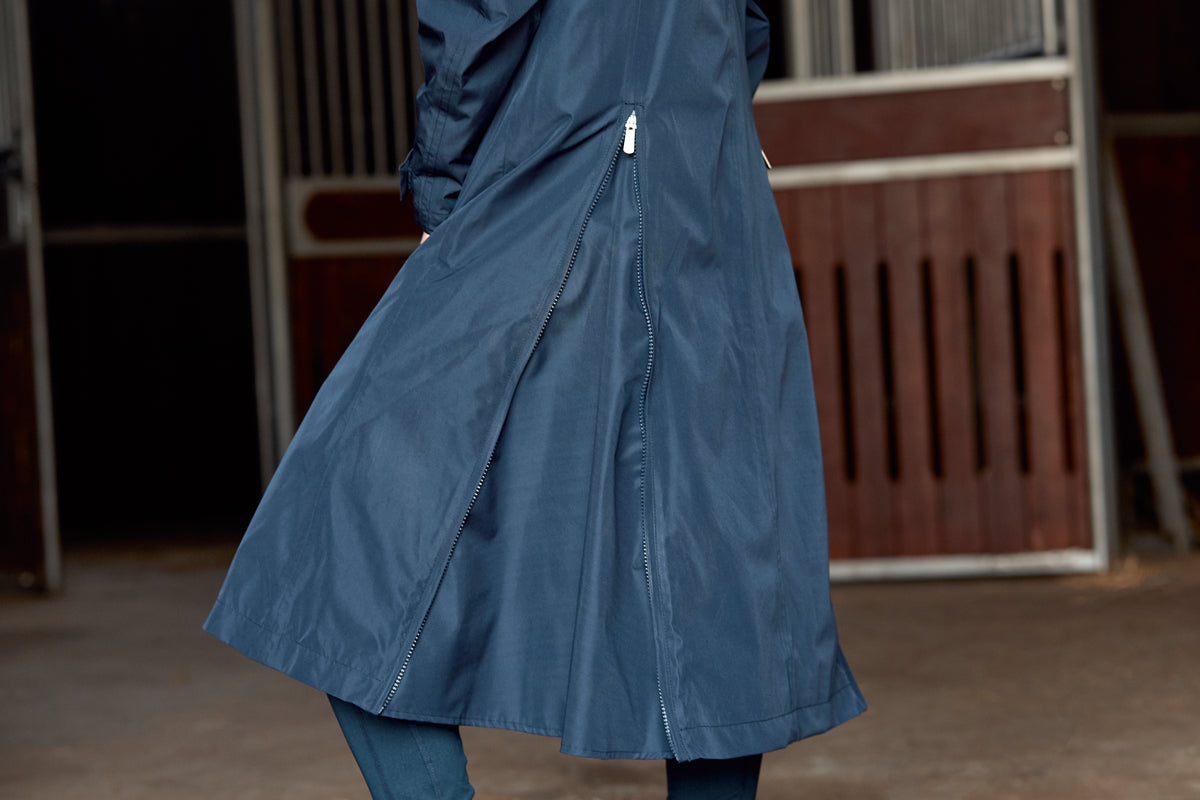 EQUIPAGE HEAVEN Lang regnfrakke. Navy