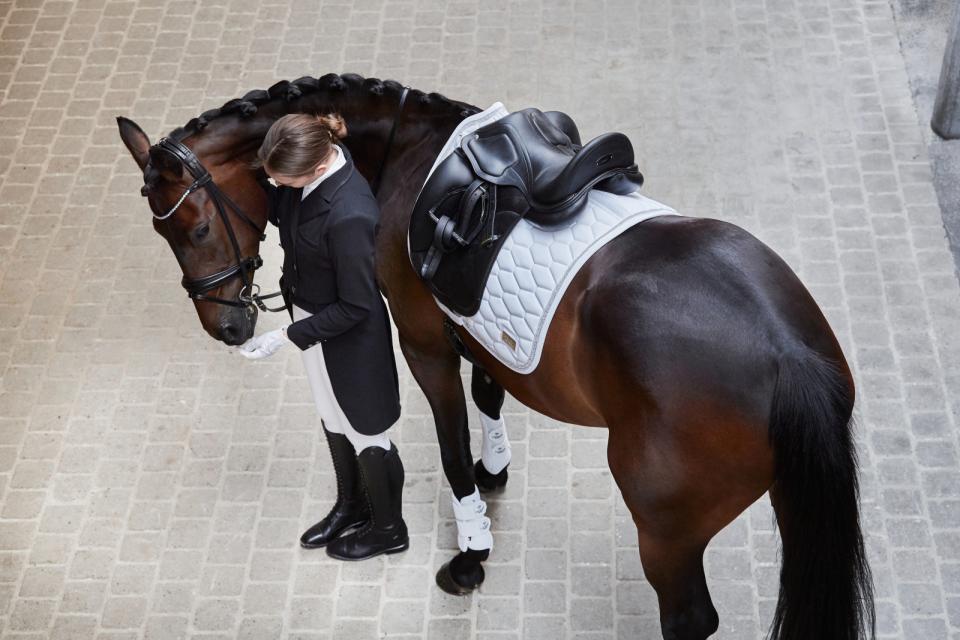 CATAGO FIR-TECH Dressurgamacher med mesh. Hvid