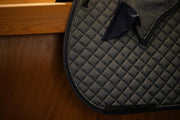 HORSEGUARD MILVA Sadelunderlag. Navy