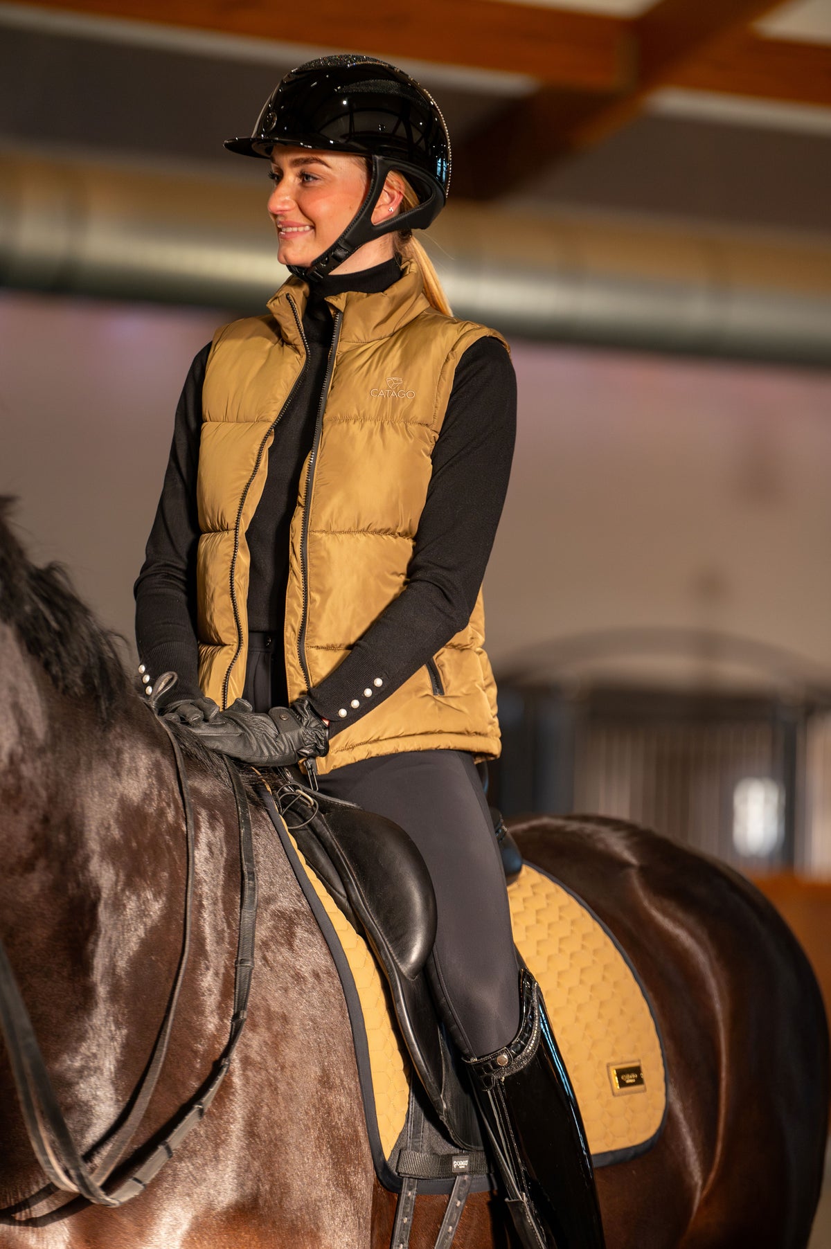 CATAGO BUSTA Ridevest. Kangaroo