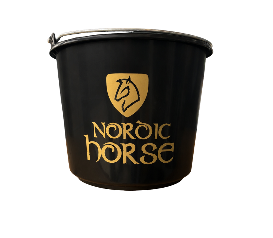 NORDIC HORSE Foderspand med hank. 12 liter
