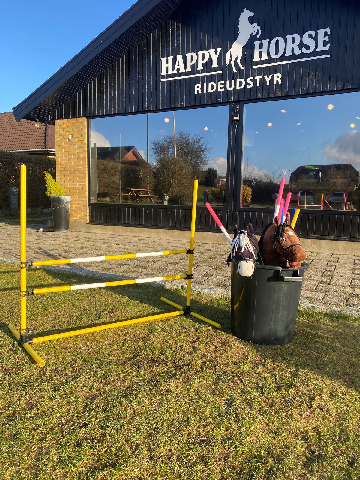 KÆPHESTEHYGGE 1. lørdag i måneden kl. 10-11