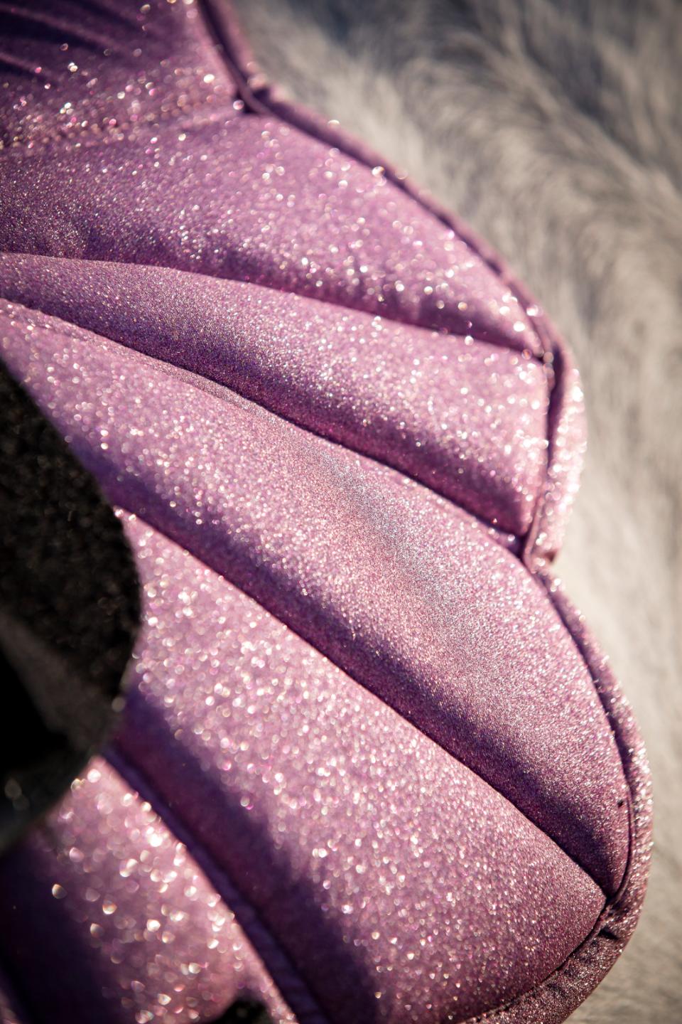 HORSEGUARD Wing underlag, Orchid bouquet